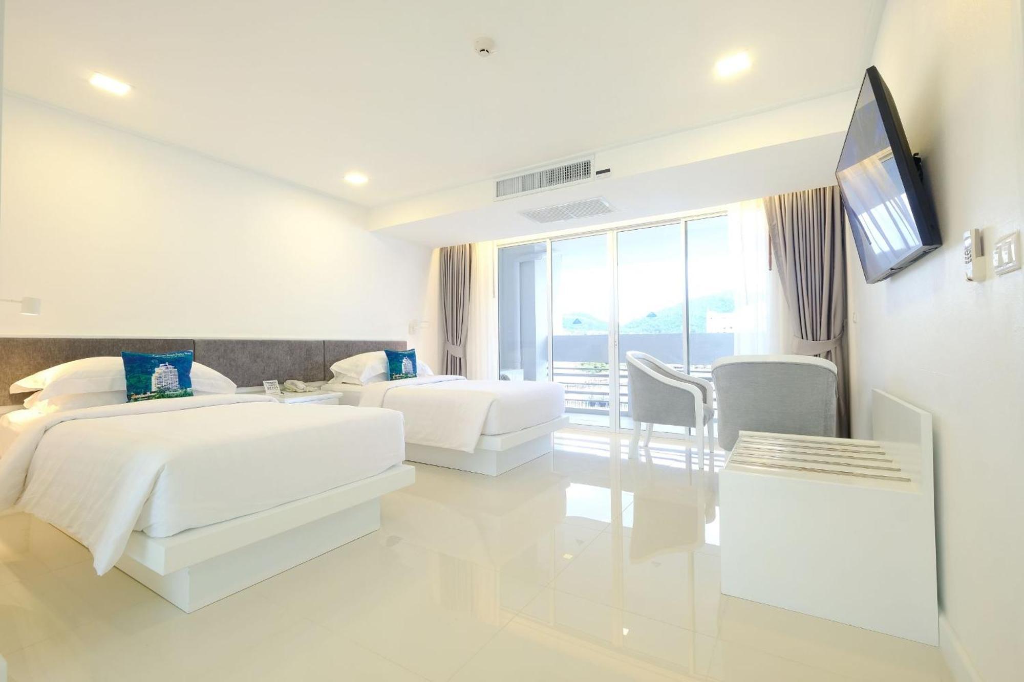 Andaman Beach Suites Hotel, Patong Phuket Экстерьер фото