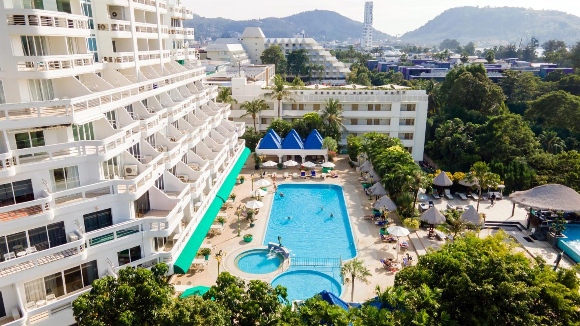 Andaman Beach Suites Hotel, Patong Phuket Экстерьер фото