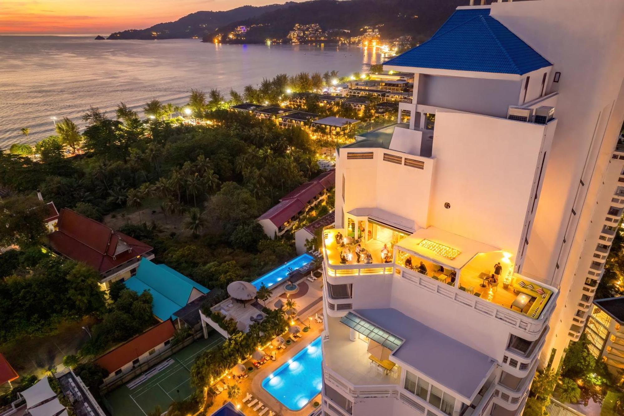 Andaman Beach Suites Hotel, Patong Phuket Экстерьер фото