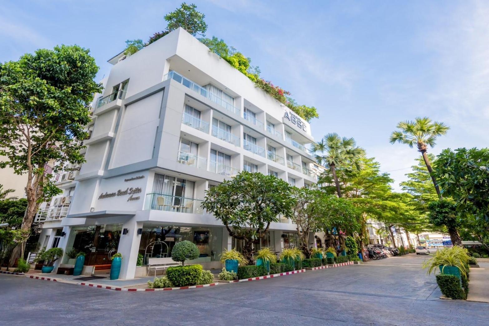 Andaman Beach Suites Hotel, Patong Phuket Экстерьер фото